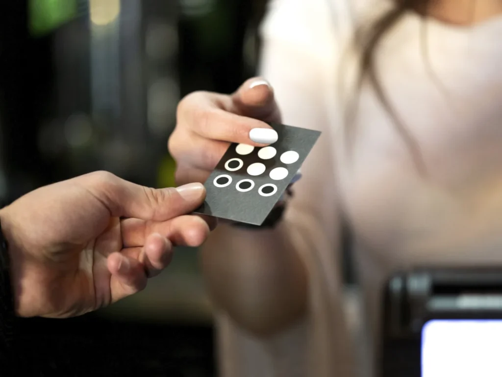 Loyalty Rewards & Incentives to rewarding customer loyalty & driving engagement